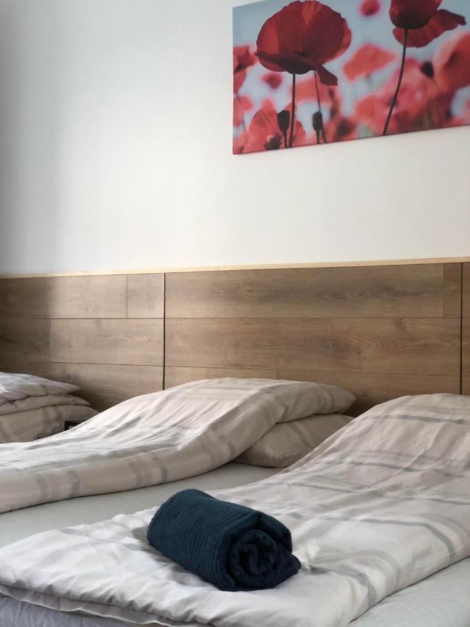 Avas Apartman Miskolc Buitenkant foto