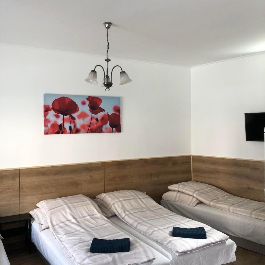 Avas Apartman Miskolc Buitenkant foto