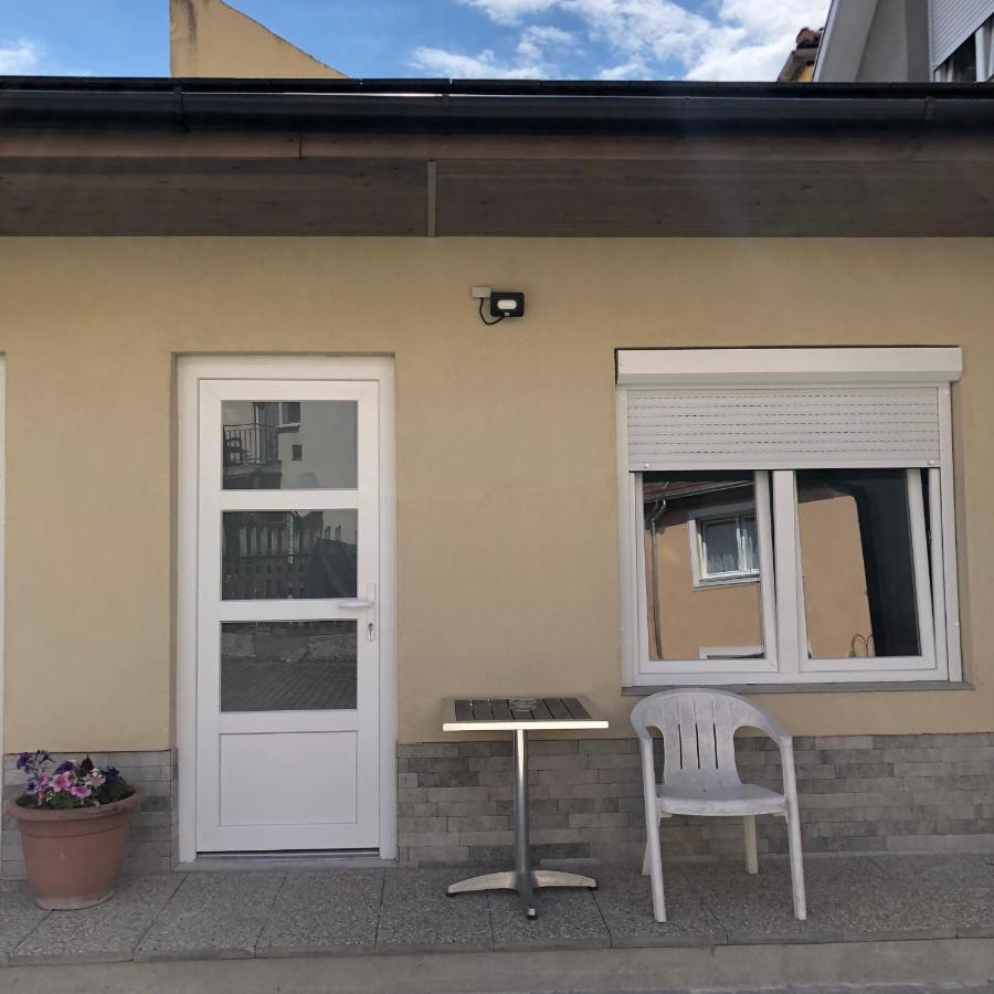 Avas Apartman Miskolc Buitenkant foto