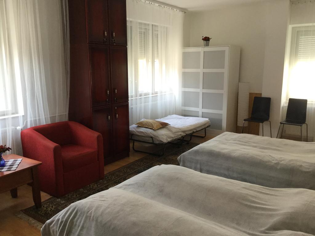 Avas Apartman Miskolc Buitenkant foto